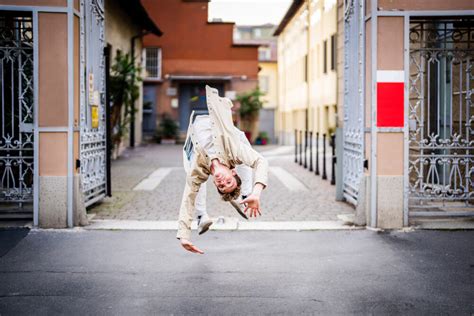 Danza con Chanel, a Milano le audizioni di ballo per 500 